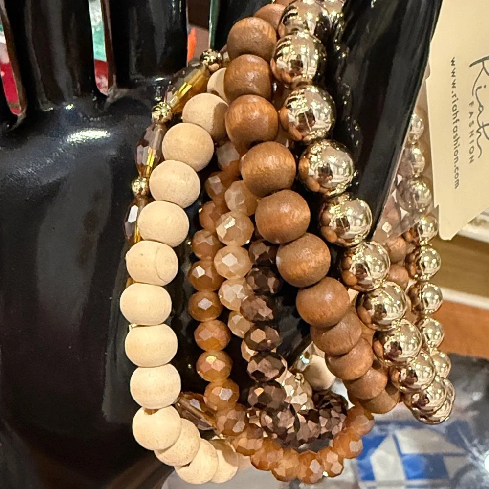 Riah Fashion Brown and Gold Beaded Bracelet Set - Picture 4 of 4